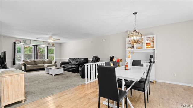 2703 Colonial NE, Tuscaloosa, AL 35404