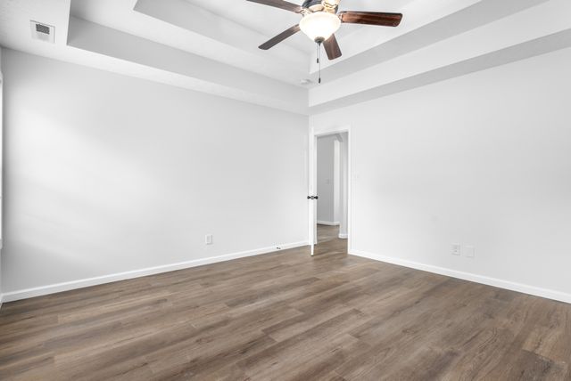 1959 General Neyland Dr, Clarksville, TN 37042
