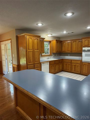 815 Kinkead Road, Mcalester, OK 74501