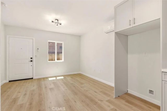 2155 Euclid Avenue, Long Beach, CA 90815