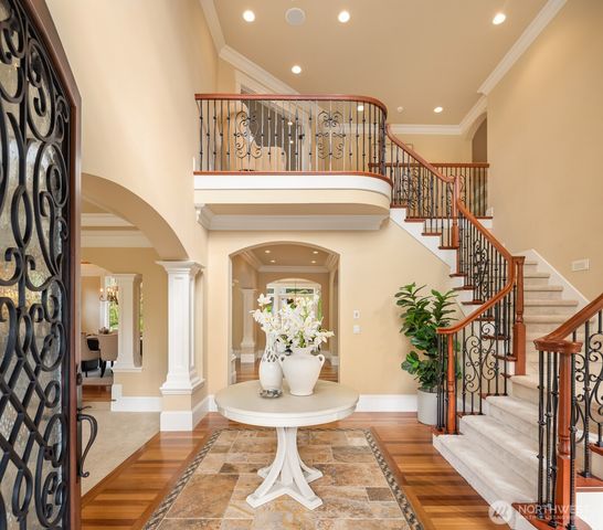 20424 NE 64th Place, Redmond, WA 98053