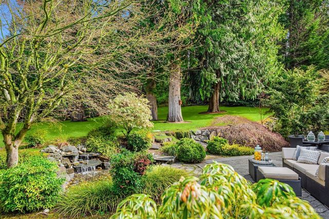 20424 NE 64th Place, Redmond, WA 98053