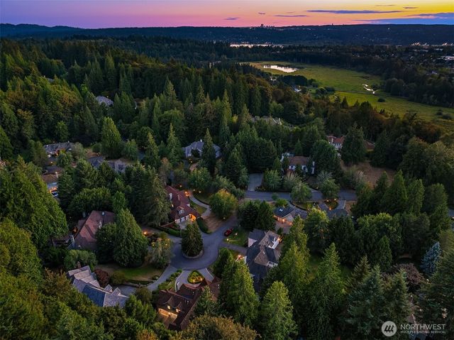 20424 NE 64th Place, Redmond, WA 98053