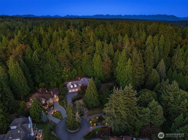 20424 NE 64th Place, Redmond, WA 98053