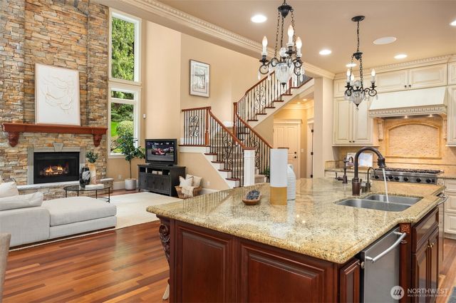 20424 NE 64th Place, Redmond, WA 98053