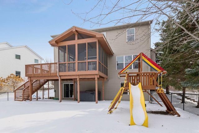 1120 Grove Circle, Victoria, MN 55386