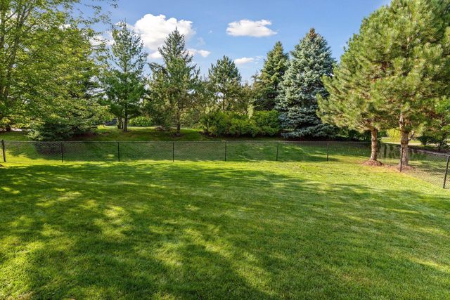 1120 Grove Circle, Victoria, MN 55386