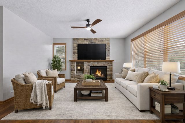 1120 Grove Circle, Victoria, MN 55386