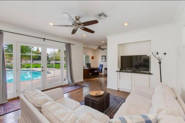 5517 E Mariposa Street, Phoenix, AZ 85018