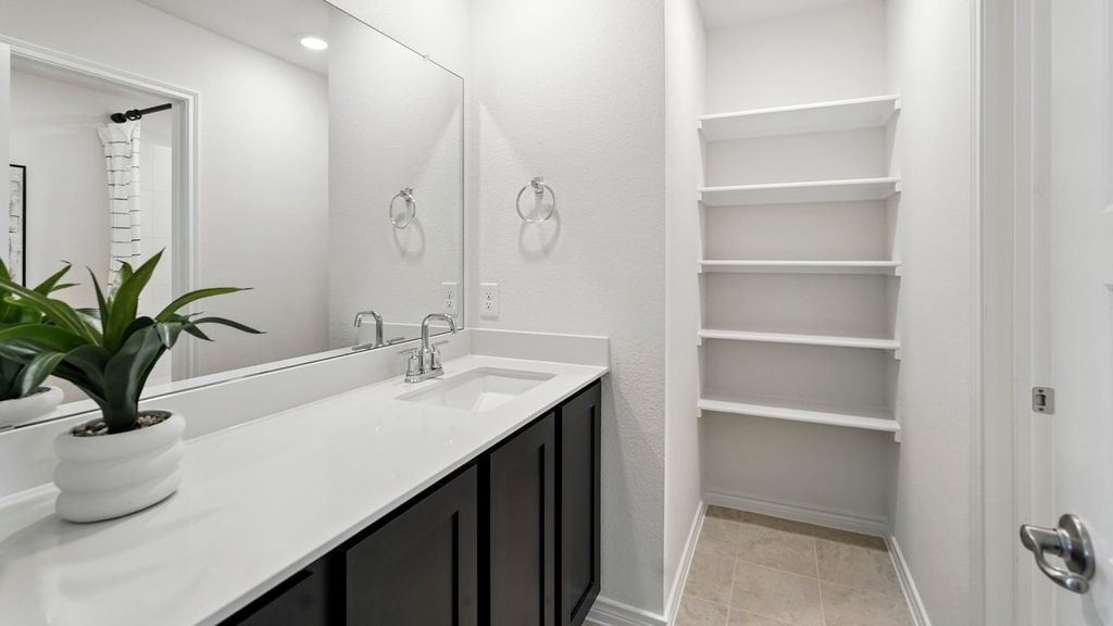 10408 Crusoe Street, Aubrey, TX 76227