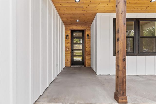 171 Lamaloa LN, Bastrop, TX 78602