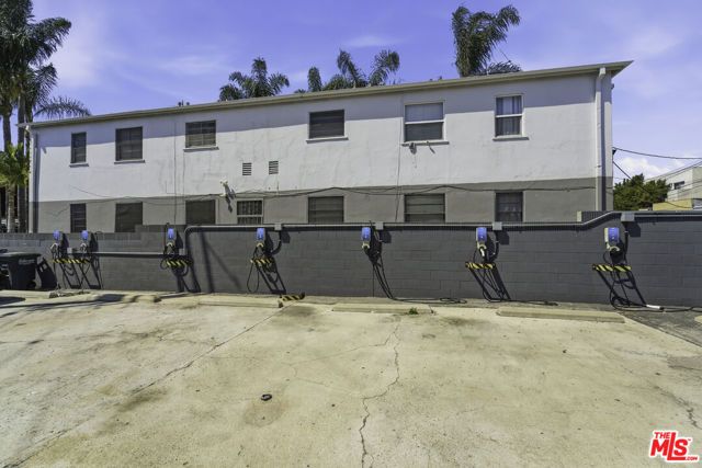 6036 Cadillac Avenue, Los Angeles, CA 90034