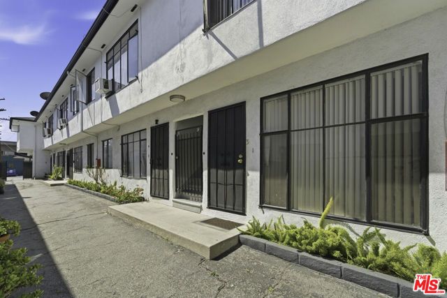 6036 Cadillac Avenue, Los Angeles, CA 90034