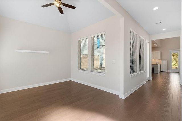 131 Autumn Wood LN, Austin, TX 78737