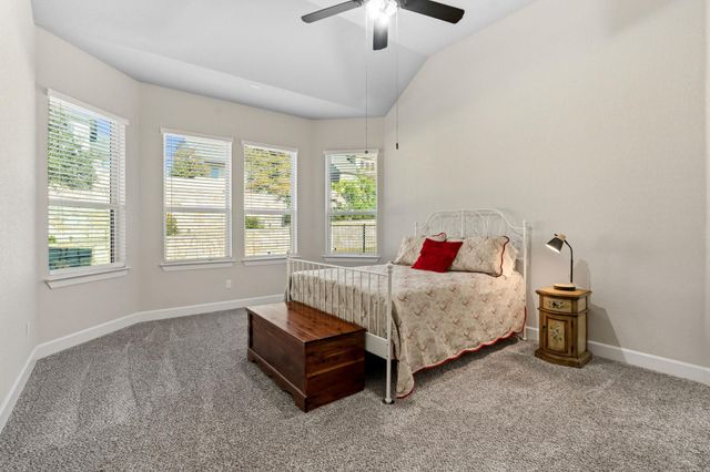 131 Autumn Wood LN, Austin, TX 78737