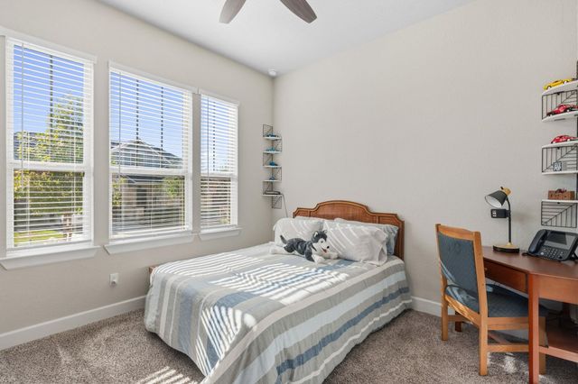 131 Autumn Wood LN, Austin, TX 78737