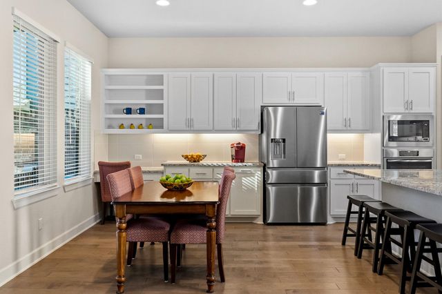 131 Autumn Wood LN, Austin, TX 78737