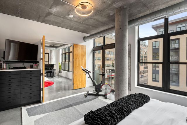 200 Park Avenue 401, Minneapolis, MN 55415