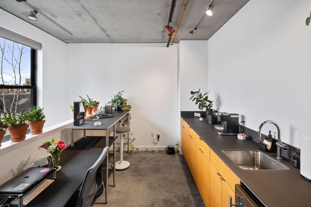 200 Park Avenue 401, Minneapolis, MN 55415