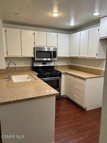 4240 Lost Hills Road 202, Agoura Hills, CA 91301