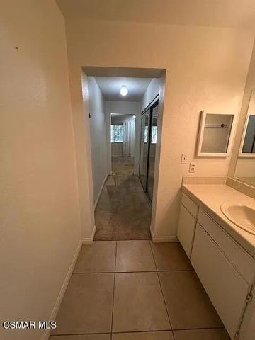 4240 Lost Hills Road 202, Agoura Hills, CA 91301