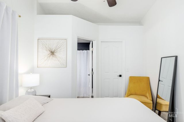 284 W Hesston, Kuna, ID 83634