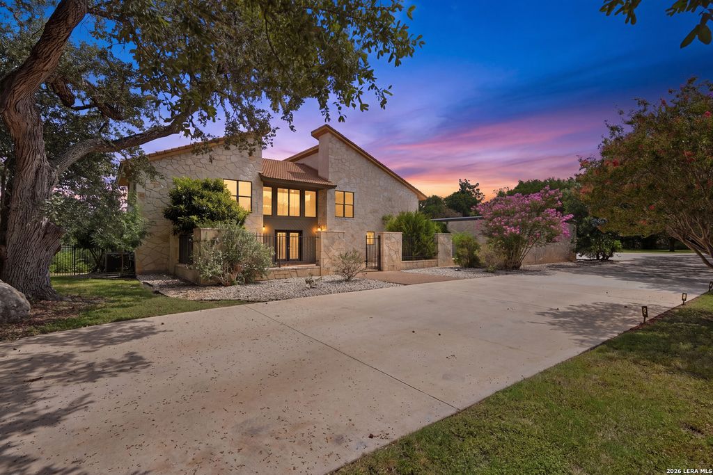 2934 SCATTERED OAKS ST, San Antonio, TX 78232