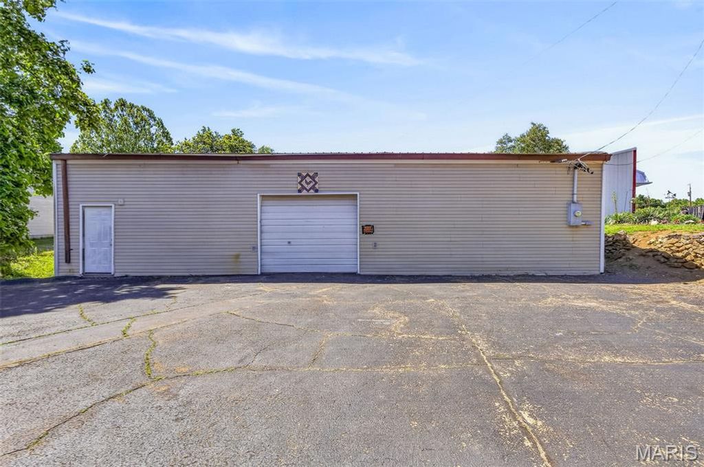 303 5th Street, Park Hills, MO 63601