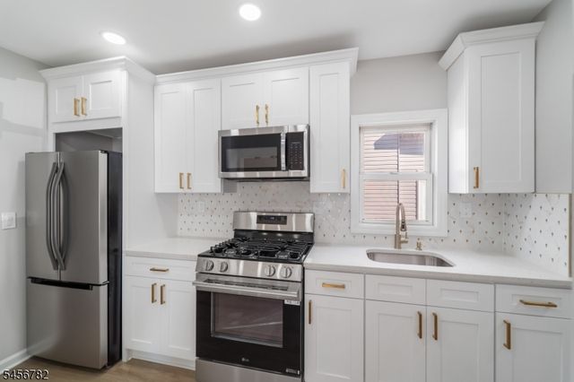 420 John St, Plainfield City, NJ 07060