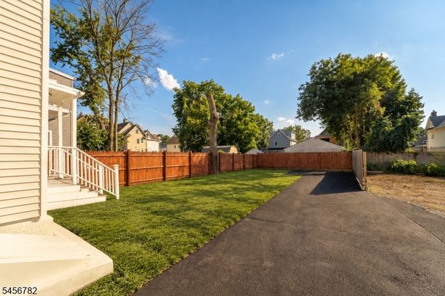 420 John St, Plainfield City, NJ 07060