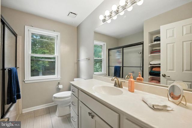 15055 GREENMOUNT DR, Woodbridge, VA 22193