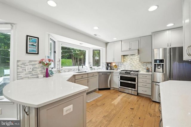 15055 GREENMOUNT DR, Woodbridge, VA 22193
