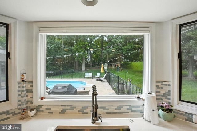 15055 GREENMOUNT DR, Woodbridge, VA 22193