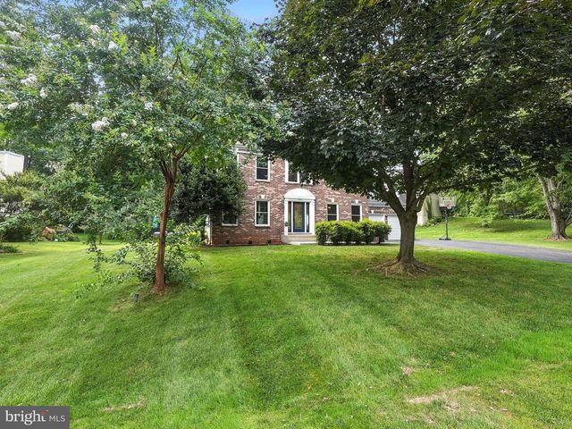 15055 GREENMOUNT DR, Woodbridge, VA 22193