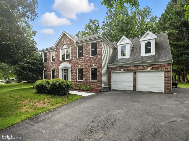 15055 GREENMOUNT DR, Woodbridge, VA 22193