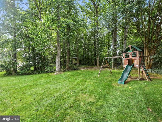 15055 GREENMOUNT DR, Woodbridge, VA 22193