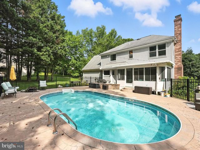15055 GREENMOUNT DR, Woodbridge, VA 22193