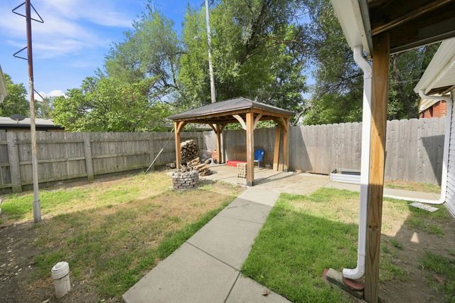 1421 E 31st St South, Wichita, KS 67216
