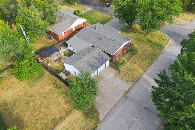 1421 E 31st St South, Wichita, KS 67216
