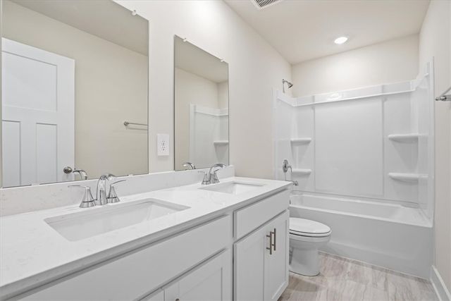 223 Abraham Way, Boiling Springs, SC 29316