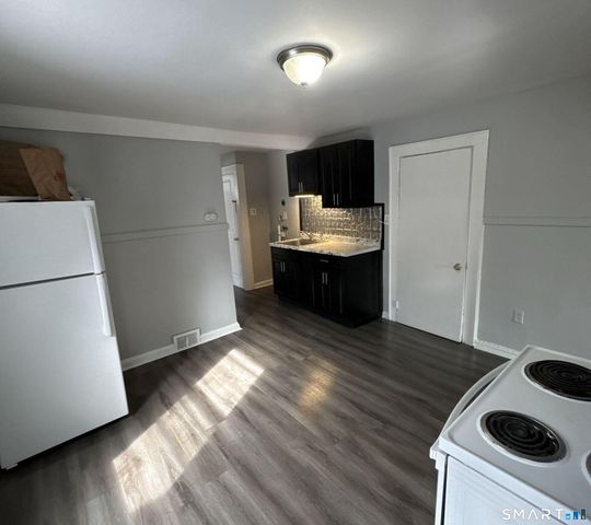 2310 Barnum Avenue 1, Stratford, CT 06615