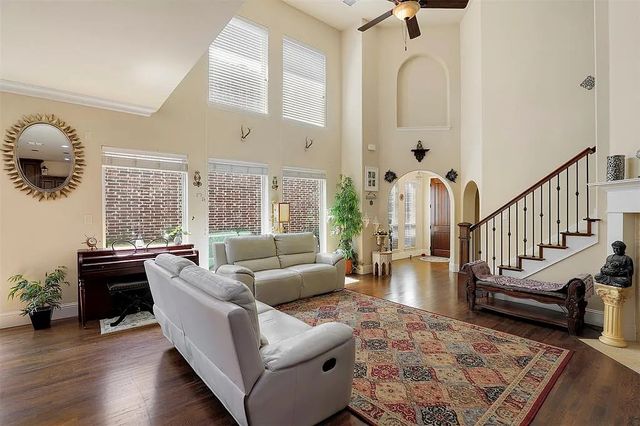 7016 Nueces Drive, Irving, TX 75039