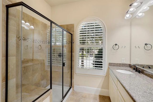 7016 Nueces Drive, Irving, TX 75039