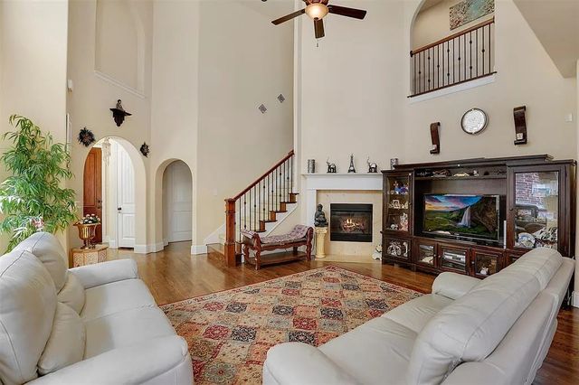 7016 Nueces Drive, Irving, TX 75039