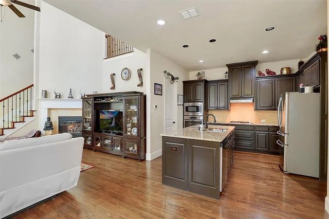 7016 Nueces Drive, Irving, TX 75039
