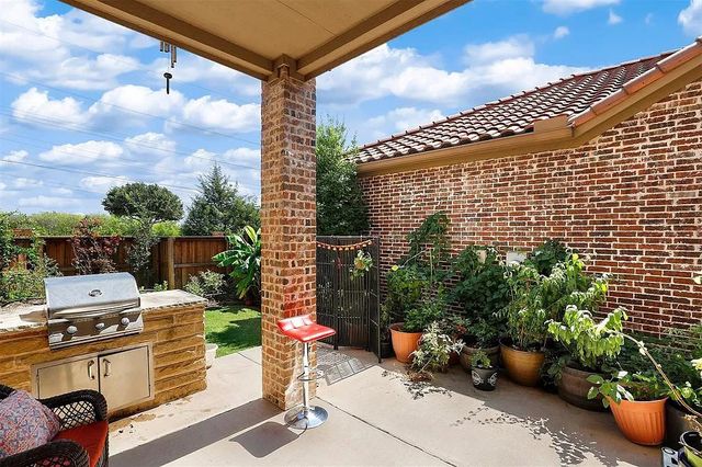 7016 Nueces Drive, Irving, TX 75039