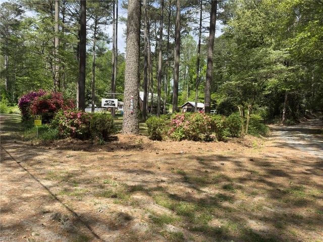3779 Shady Creek LN, Gloucester, VA 23061