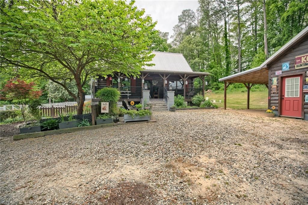 3779 Shady Creek LN, Gloucester, VA 23061