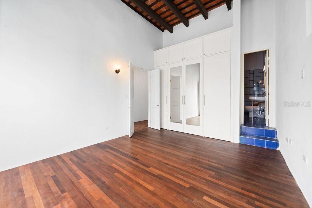 Image 21 of property listing at 50 SAN FRANCISCO ST, San Juan, PR 00901