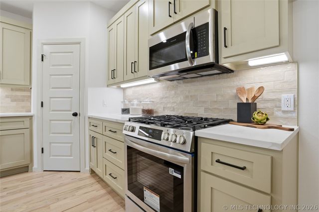 1414 E University Avenue, Sapulpa, OK 74066